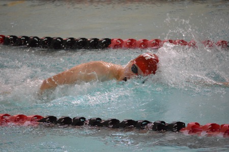 Men’s Swimming and Diving Splits Saturday Double Dual