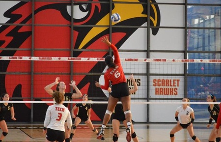 Women's Volleyball Drops Five-Set Match to Concordia