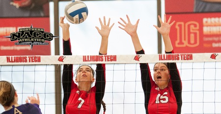 Justine Bracco (left), Alyssa Miner (right), and the Scarlet Hawks are set to begin play in the NACC in 2018 (photo credit: Stephen Bates, WCS Photography).